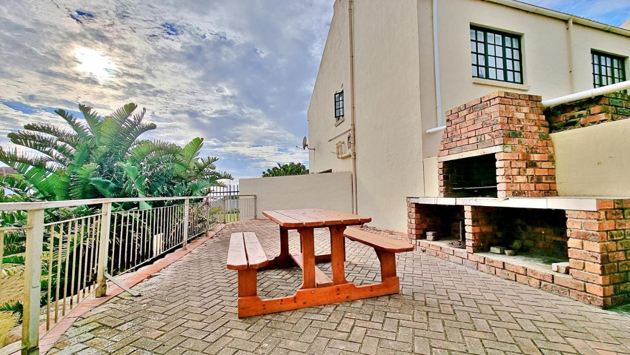 Settler Sands Resort - Holsboer Vacations Port Alfred Exteriör bild