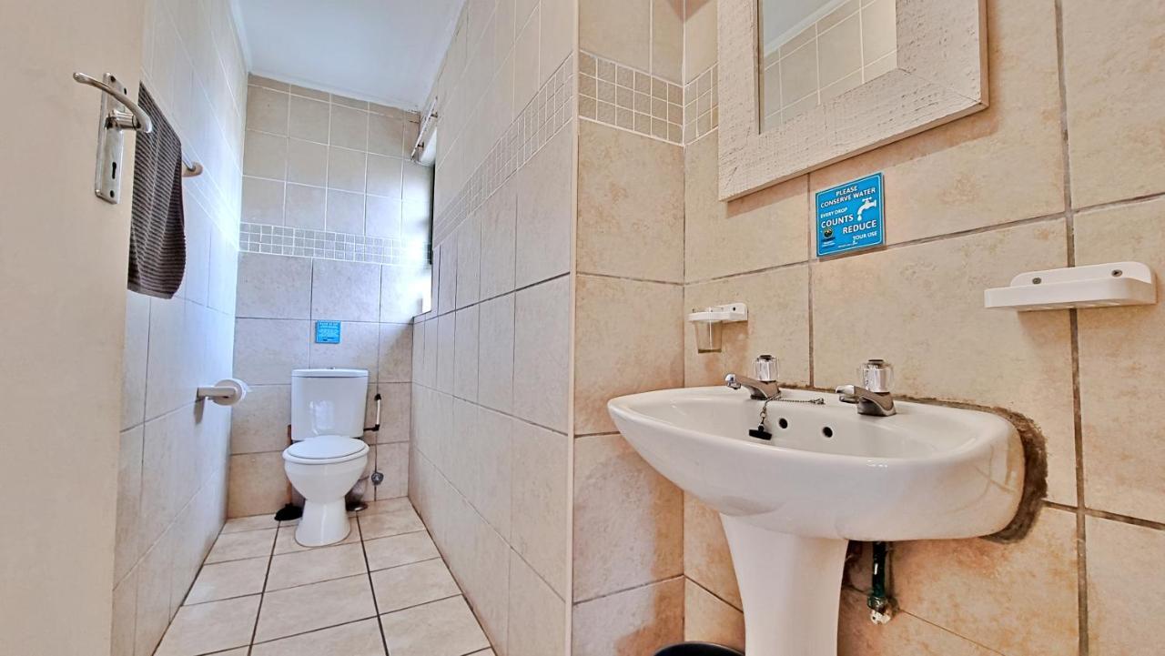 Settler Sands Resort - Holsboer Vacations Port Alfred Exteriör bild
